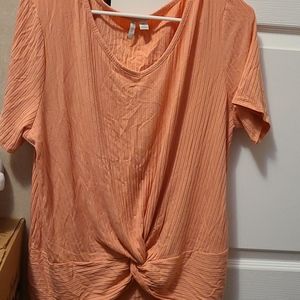 Stretchy orange top